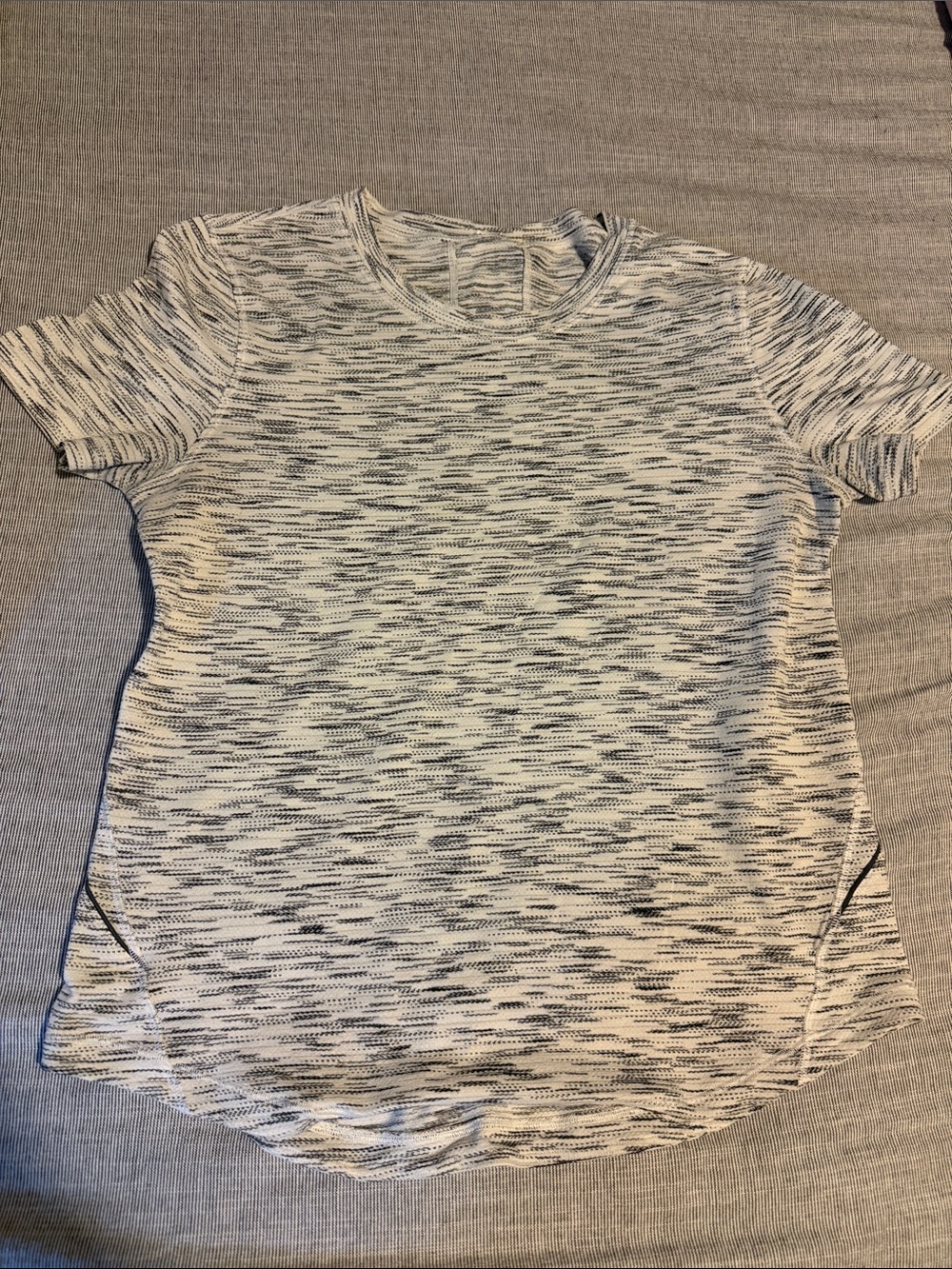 Lululemon swiftly tee light Heather gray